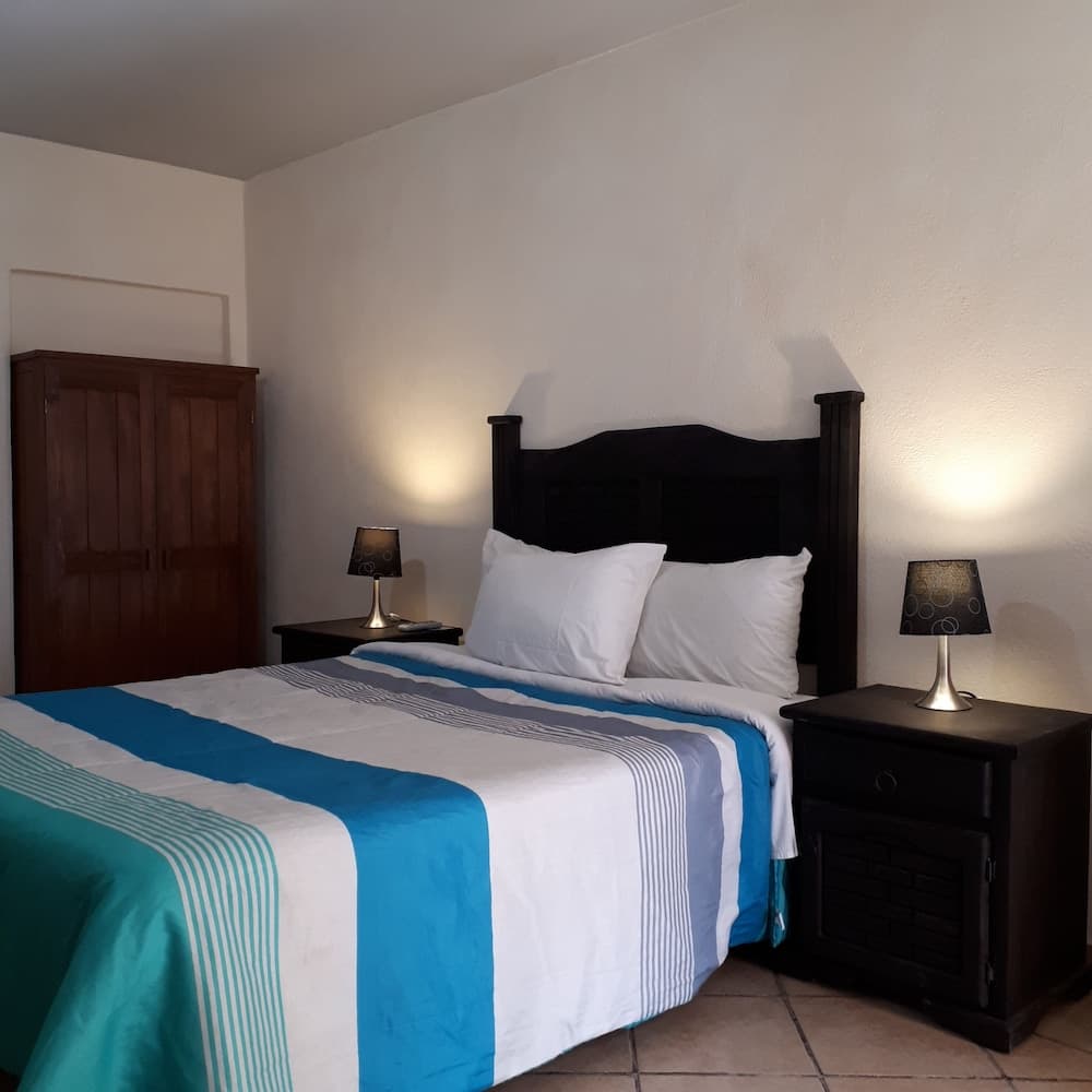 Hotel Animas 16