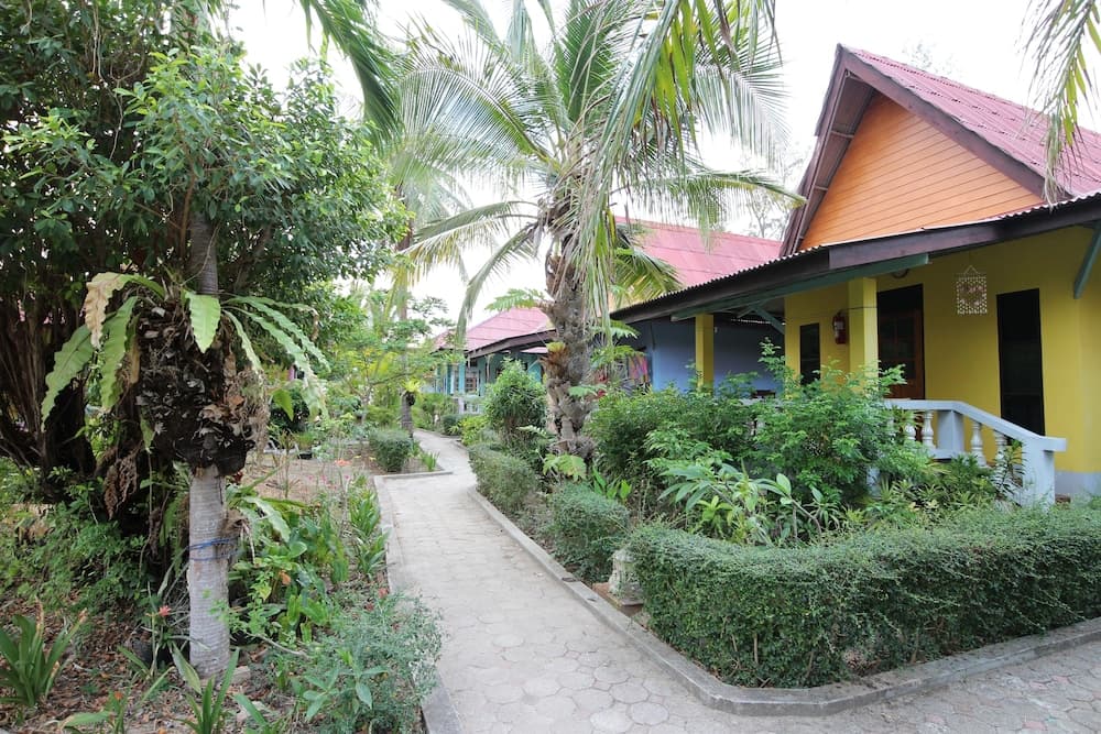 Lanta Villa Resort