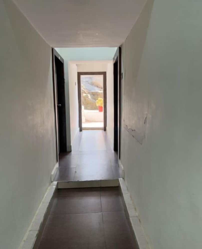 Hotel Mansarovar