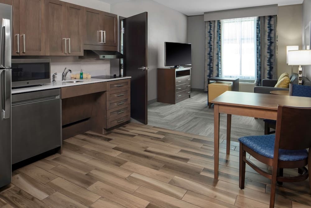 Homewood Suites By Hilton Greensboro Wendover, Nc