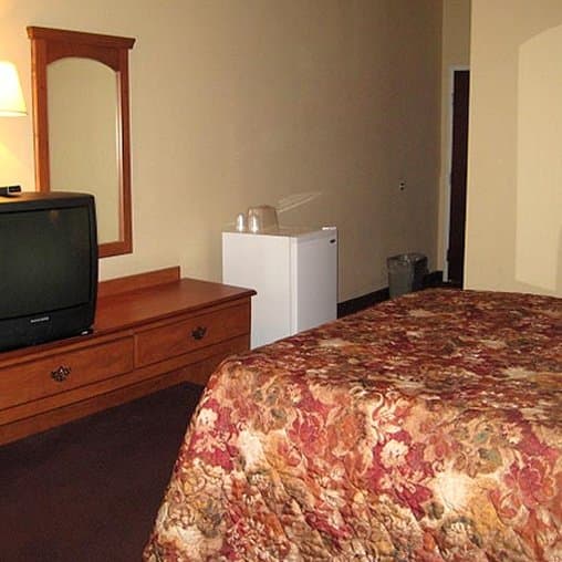 Midtown Inn & Suites Claxton