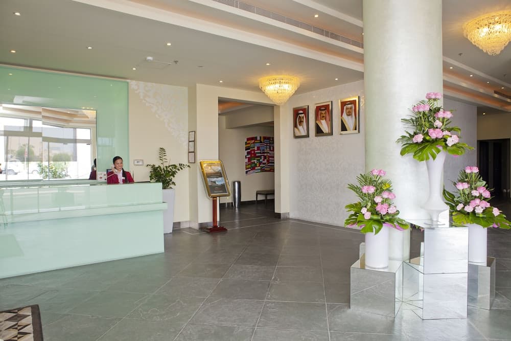 Al Raya Suites
