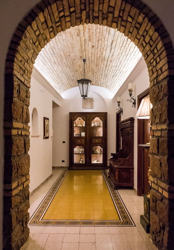 Central Domus Roma