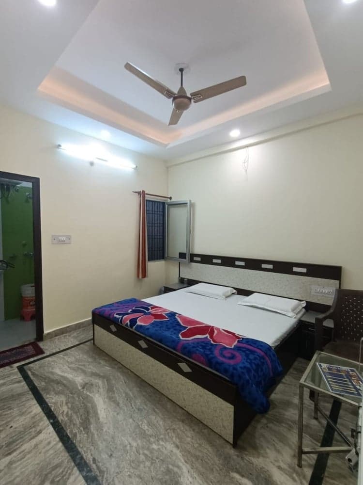 Goroomgo Orange Classic Rishikesh