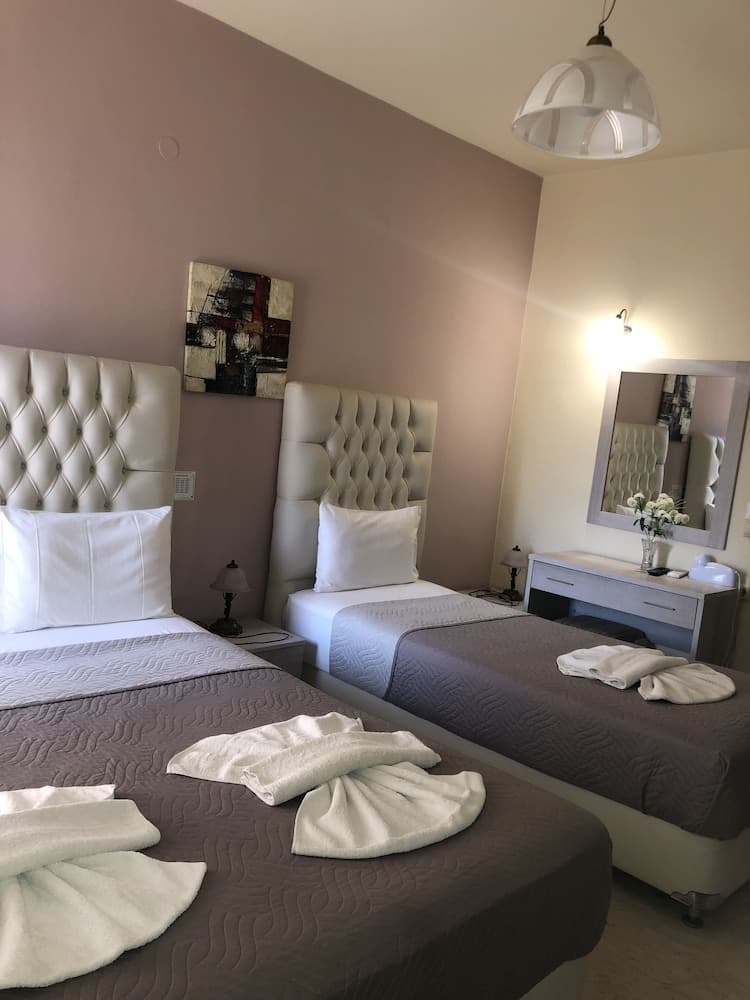 Labyrinth Hotel