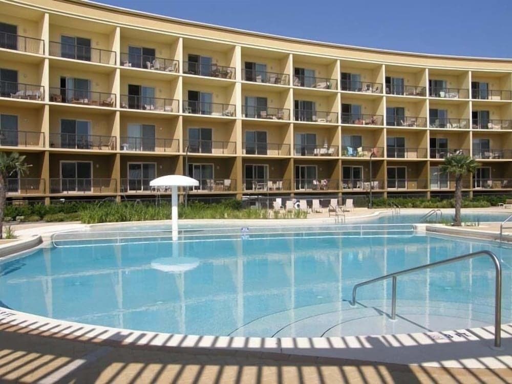 Beach Resort 512