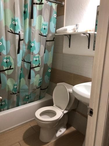 AAE Lombardy Hotel