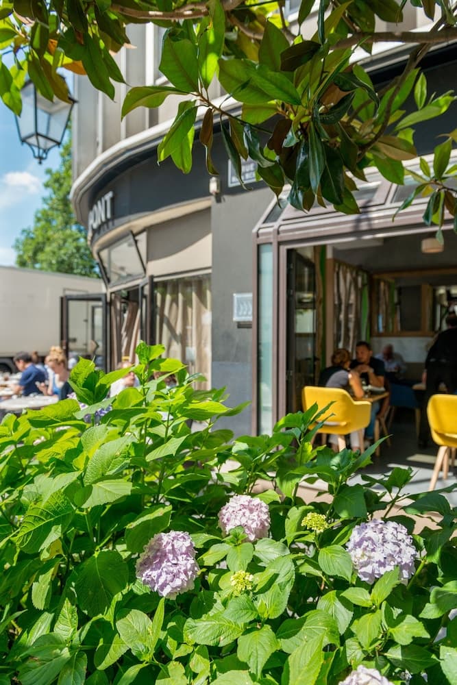 Neuilly Park Hotel