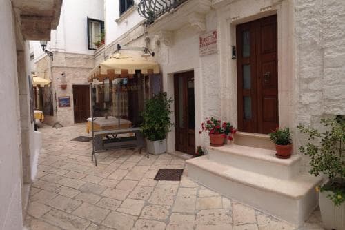 Attis B&B