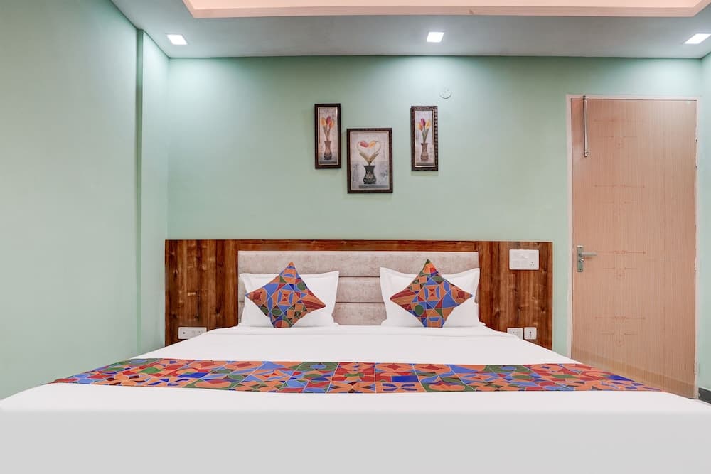 FabHotel Sky