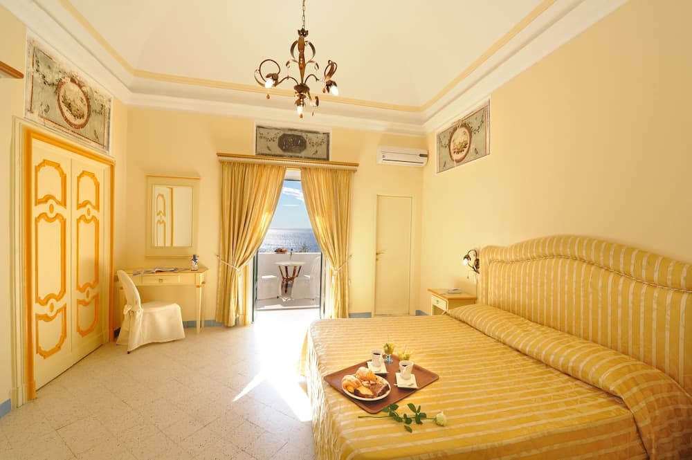 Hotel Torre Saracena