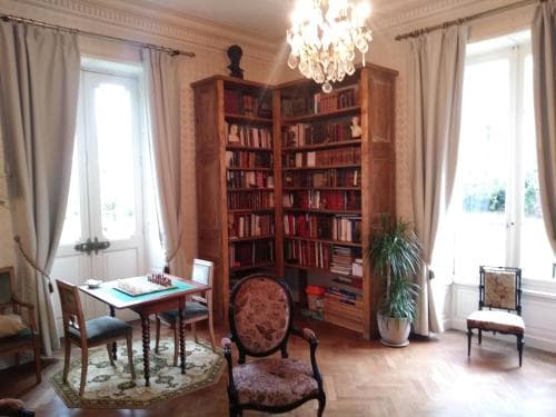 Les Hotes Du Prieure