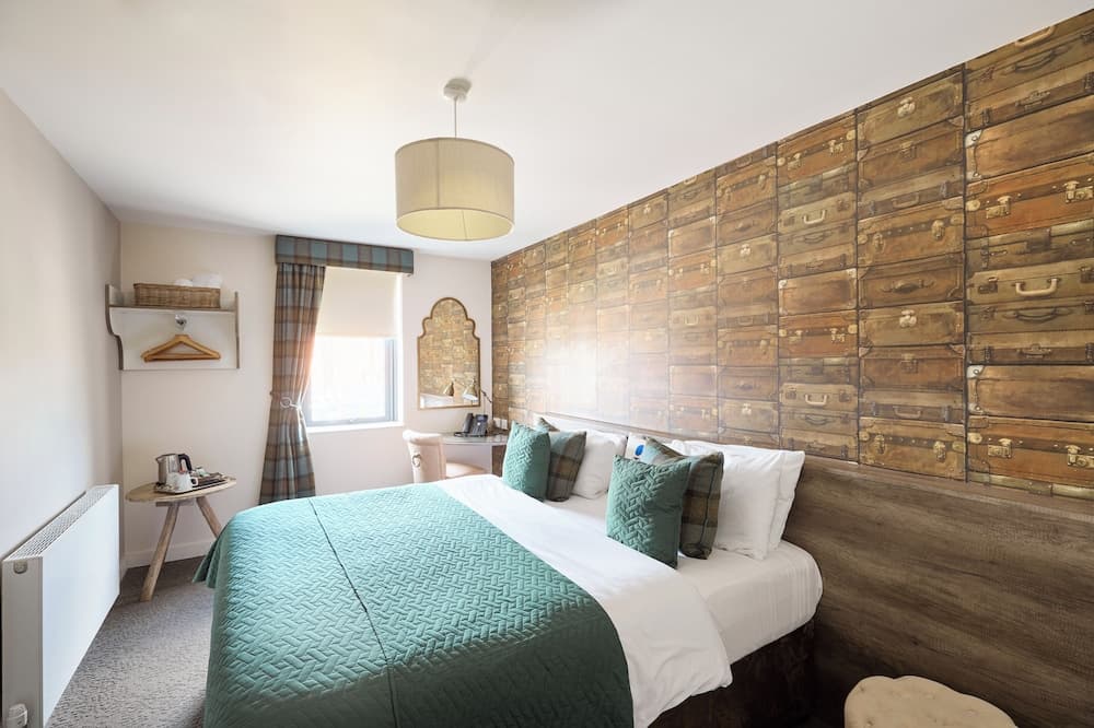 The Lodge Hotel