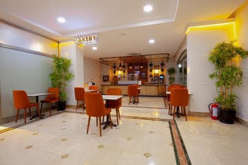 Side West Resort Hotel