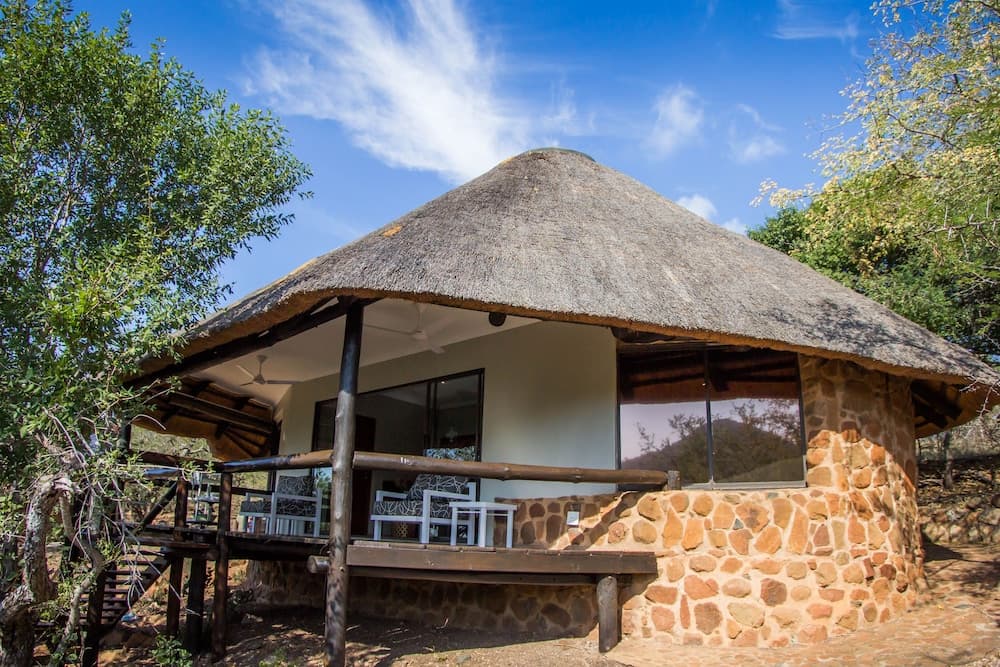 Leopard Mountain Safari Lodge