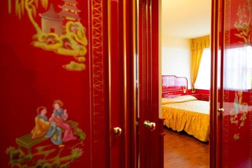 Melas Hotel
