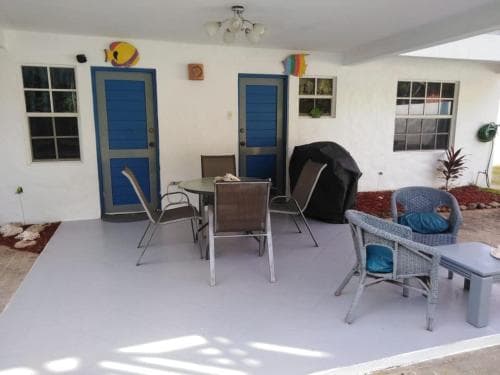C & A Seashell Villa