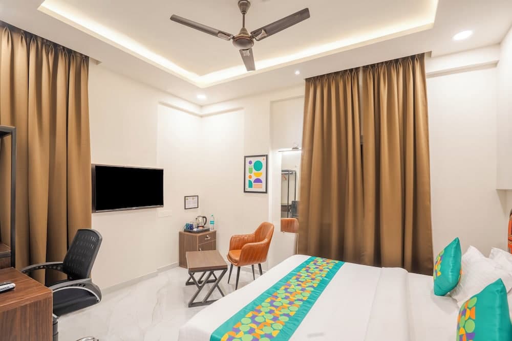Treebo Parashar Max