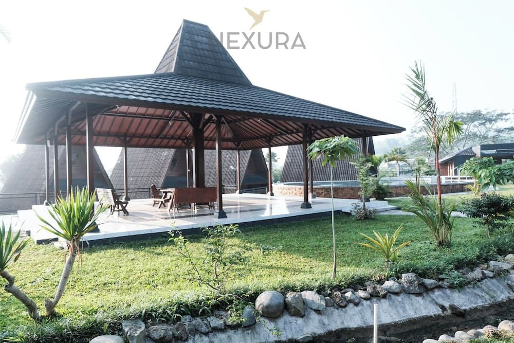 Jambu Klutuk Resort