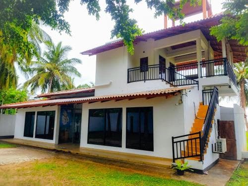 Lake View Cottage