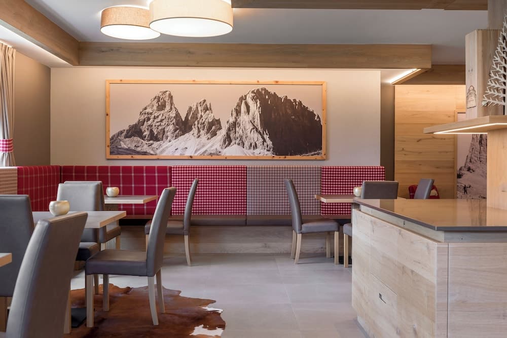 X Alp Hotel