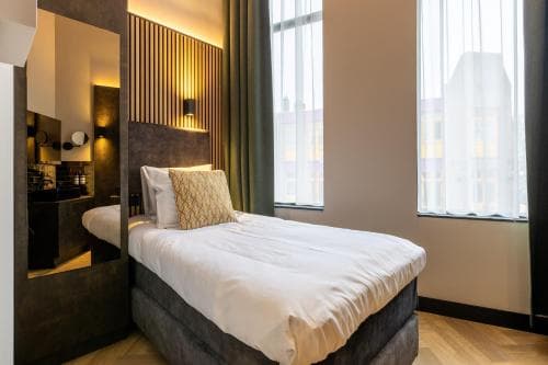 Monument Hotel