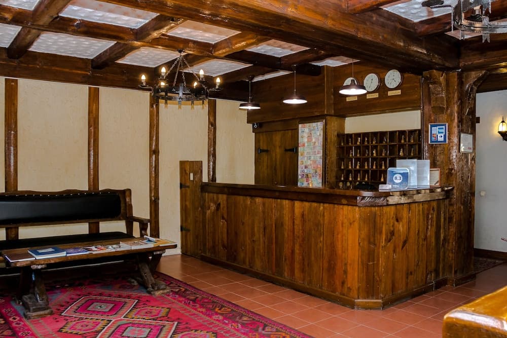 Saraichik Hotel