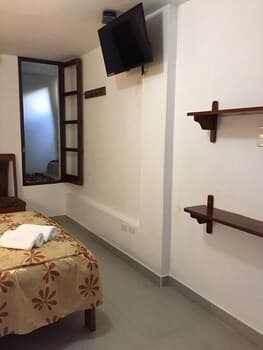 Hostal Bromelias