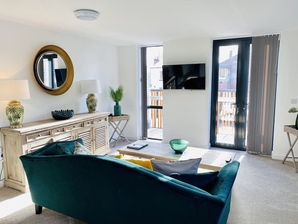 Ranmoor Serviced Apartments at Wilkinson Lane - The Sandford Suite