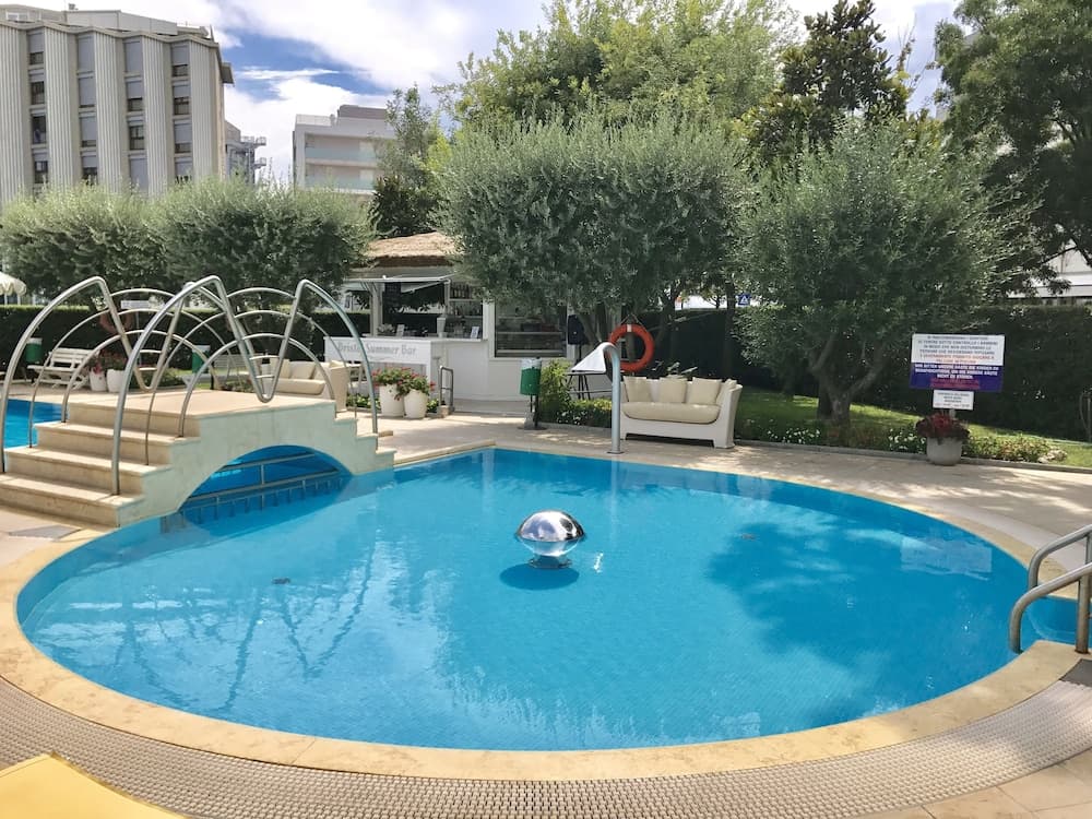 Hotel Bristol