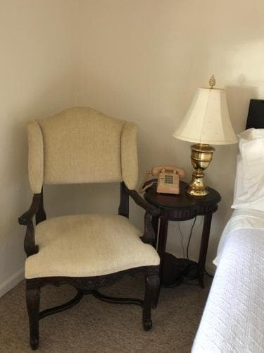 Cardinal Inn