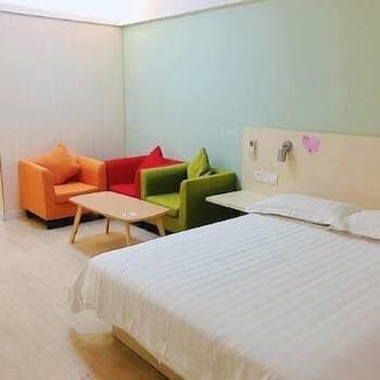 Garnet Crystal Hotel