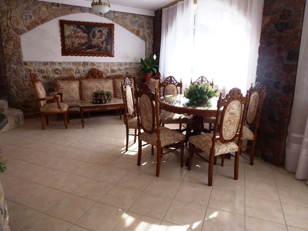 Atalos Suites