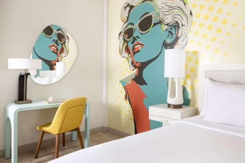 The L Hotel