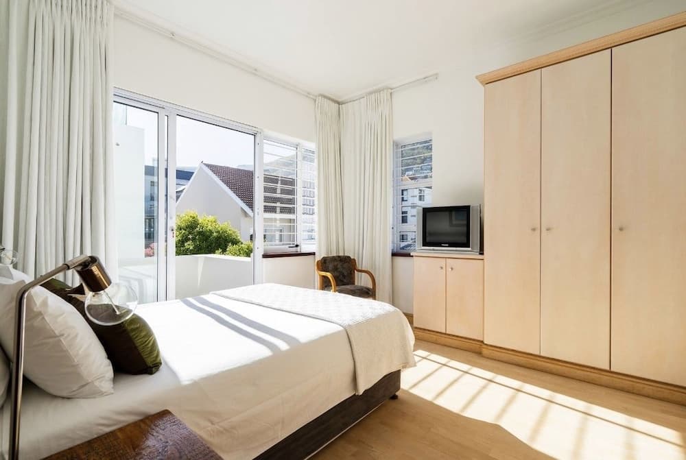 Bantry Beach Luxury Suites