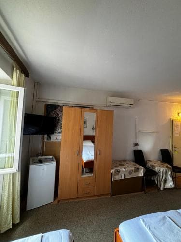 Accommodation Vitaic Guest House