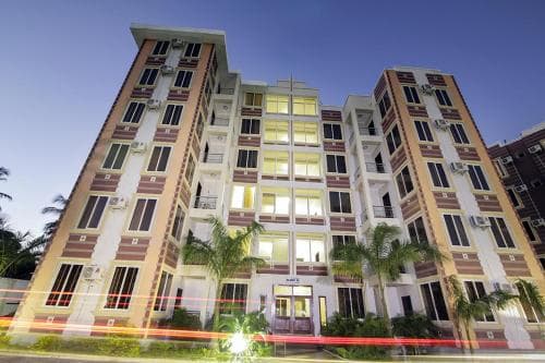 Reef Apartments