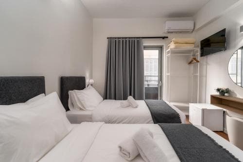 Hotel Adonis