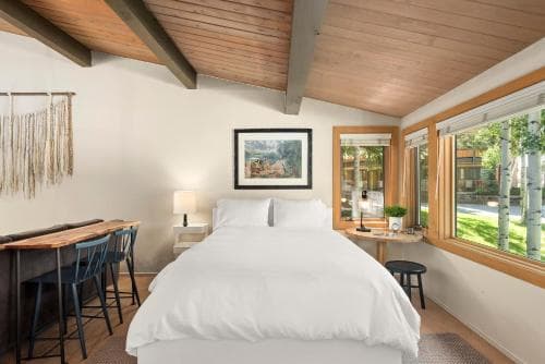 Lichenhearth A Destination Residence