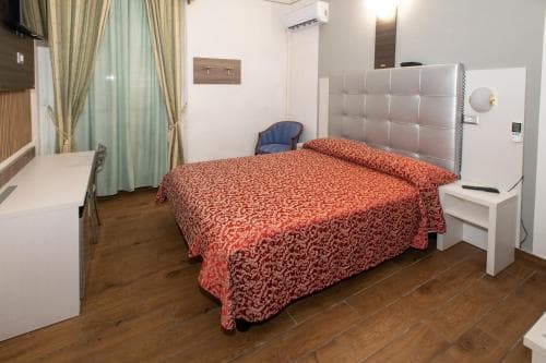 Hotel Piola