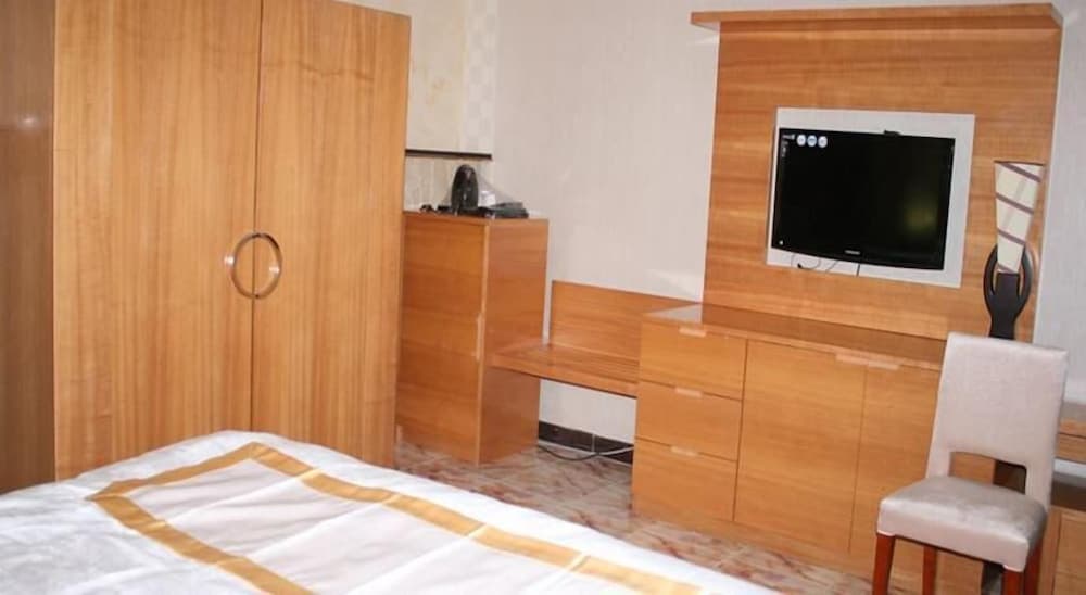 Royal Suites