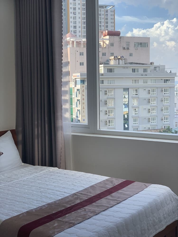 Hung Binh Hotel