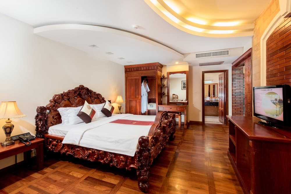 Pacific Hotel & Spa
