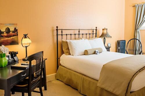 Chamberlin Inn Cody