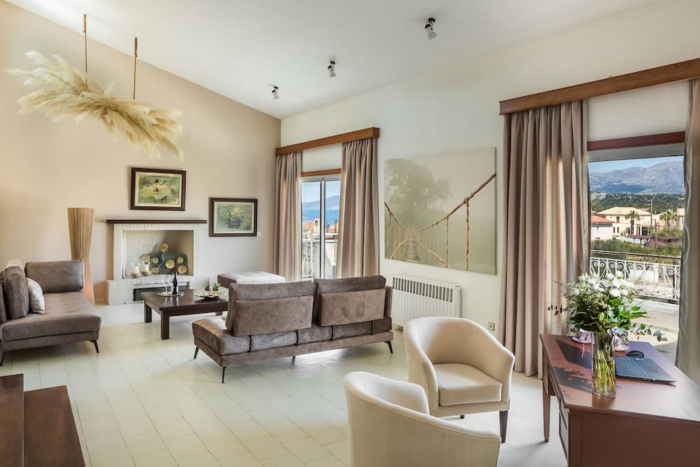 Malibu Studios & Apartments