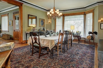 Fargo Mansion Inn