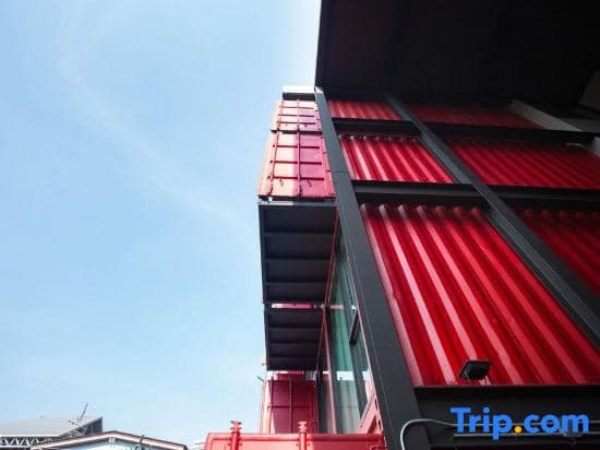 Sleep Box Sukhumvit 22