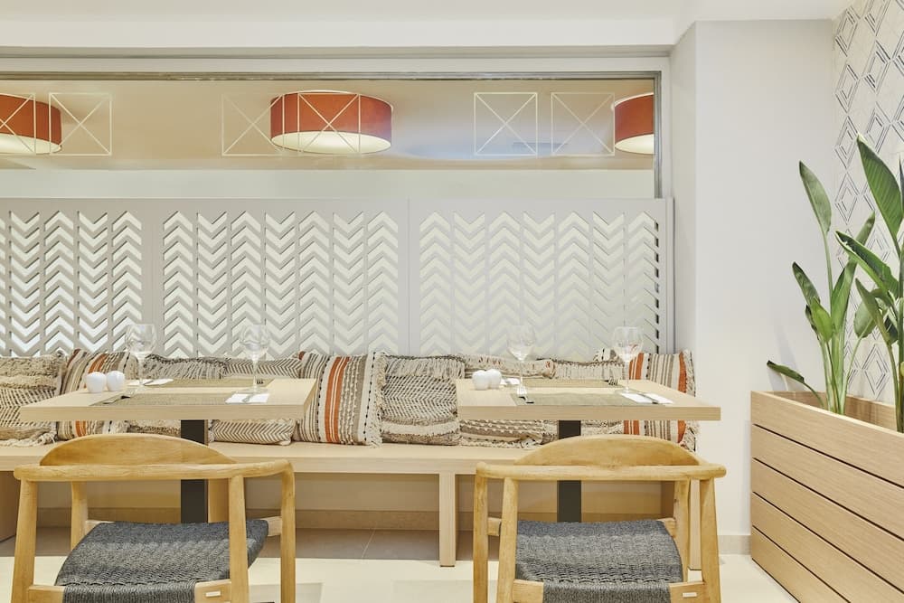 Universal Aparthotel Don Camilo