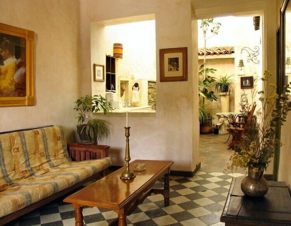 Trocadero Suites