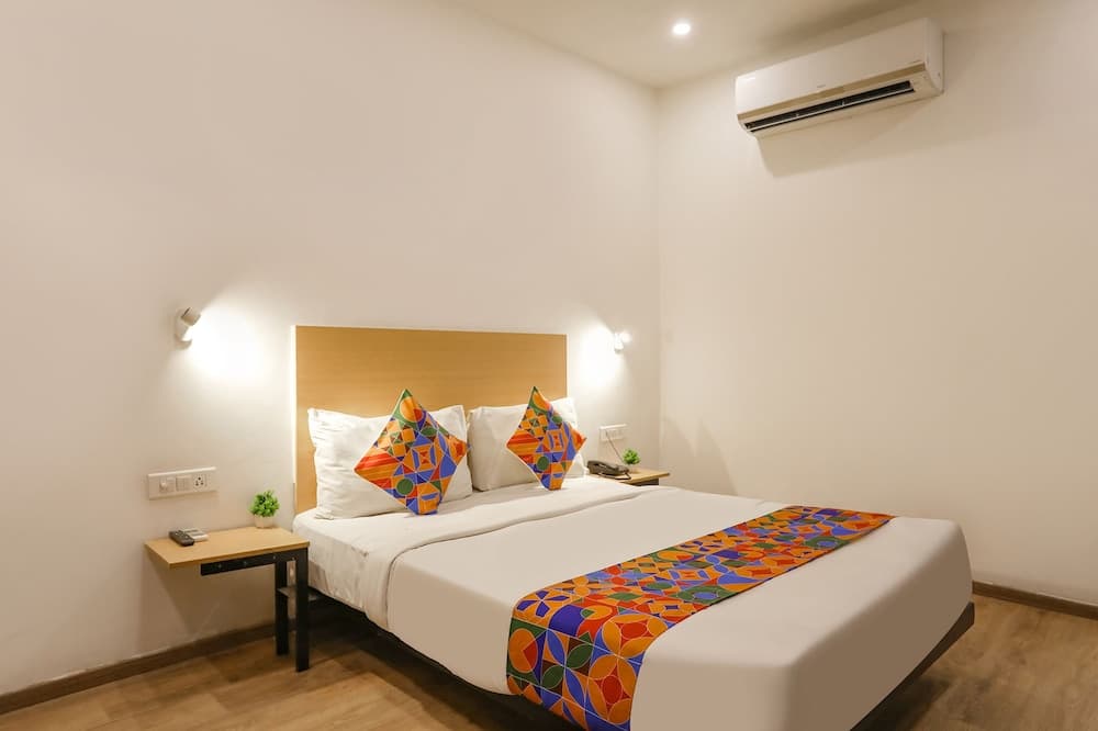 FabHotel Golden World